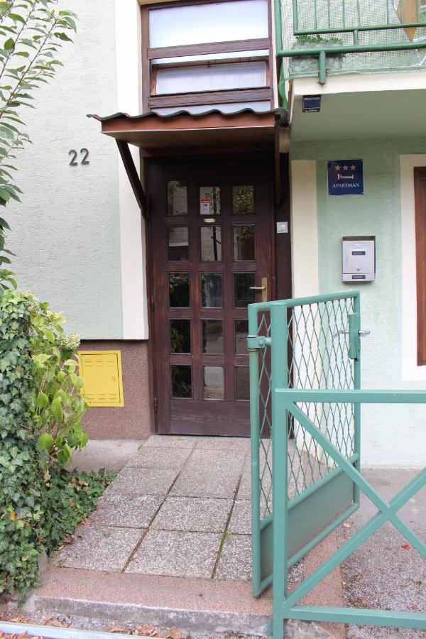 Appartamento West Capital - Free Private Parking Zagabria Esterno foto
