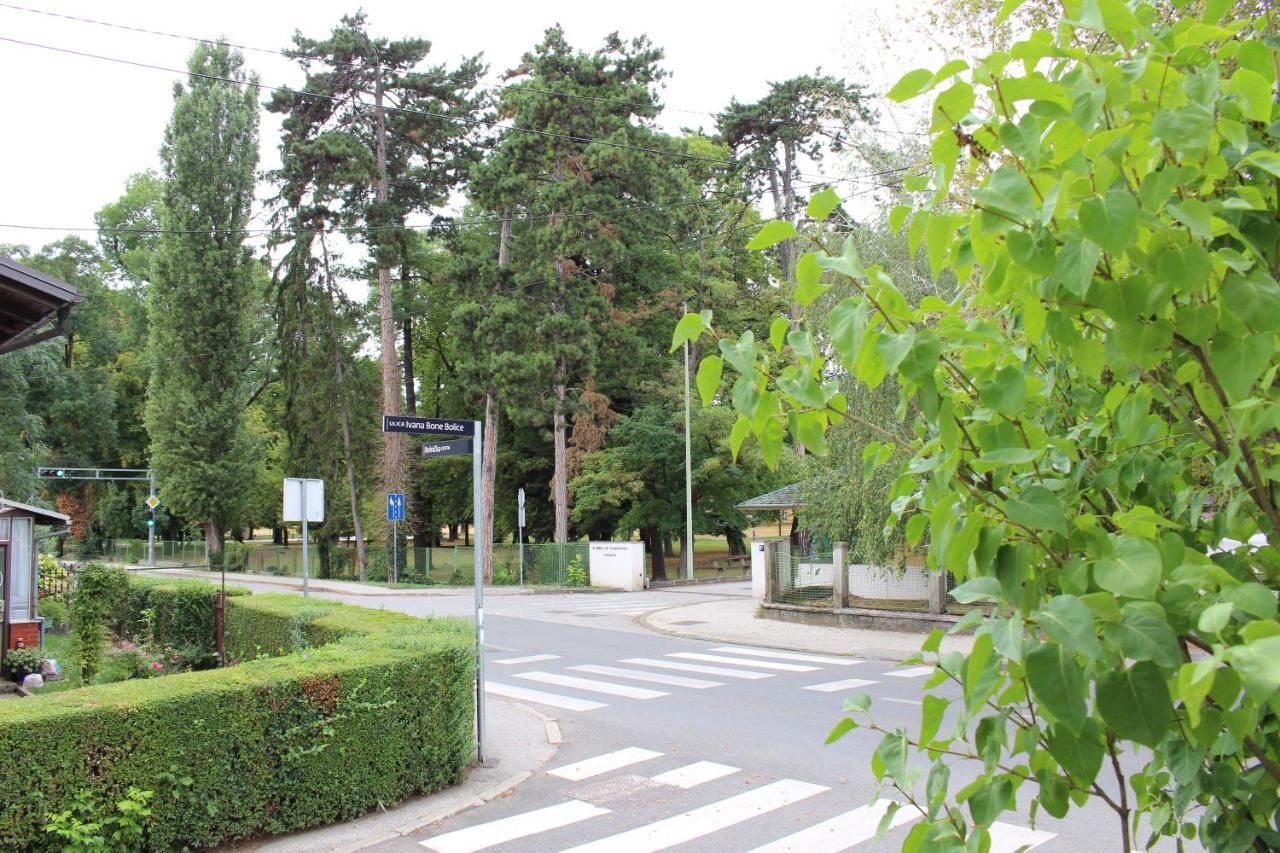 Appartamento West Capital - Free Private Parking Zagabria Esterno foto