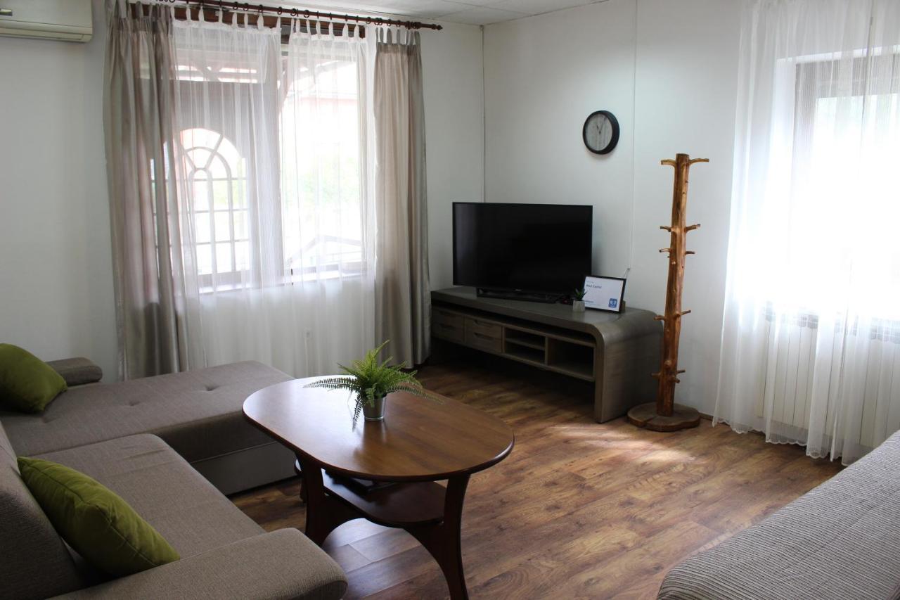 Appartamento West Capital - Free Private Parking Zagabria Esterno foto