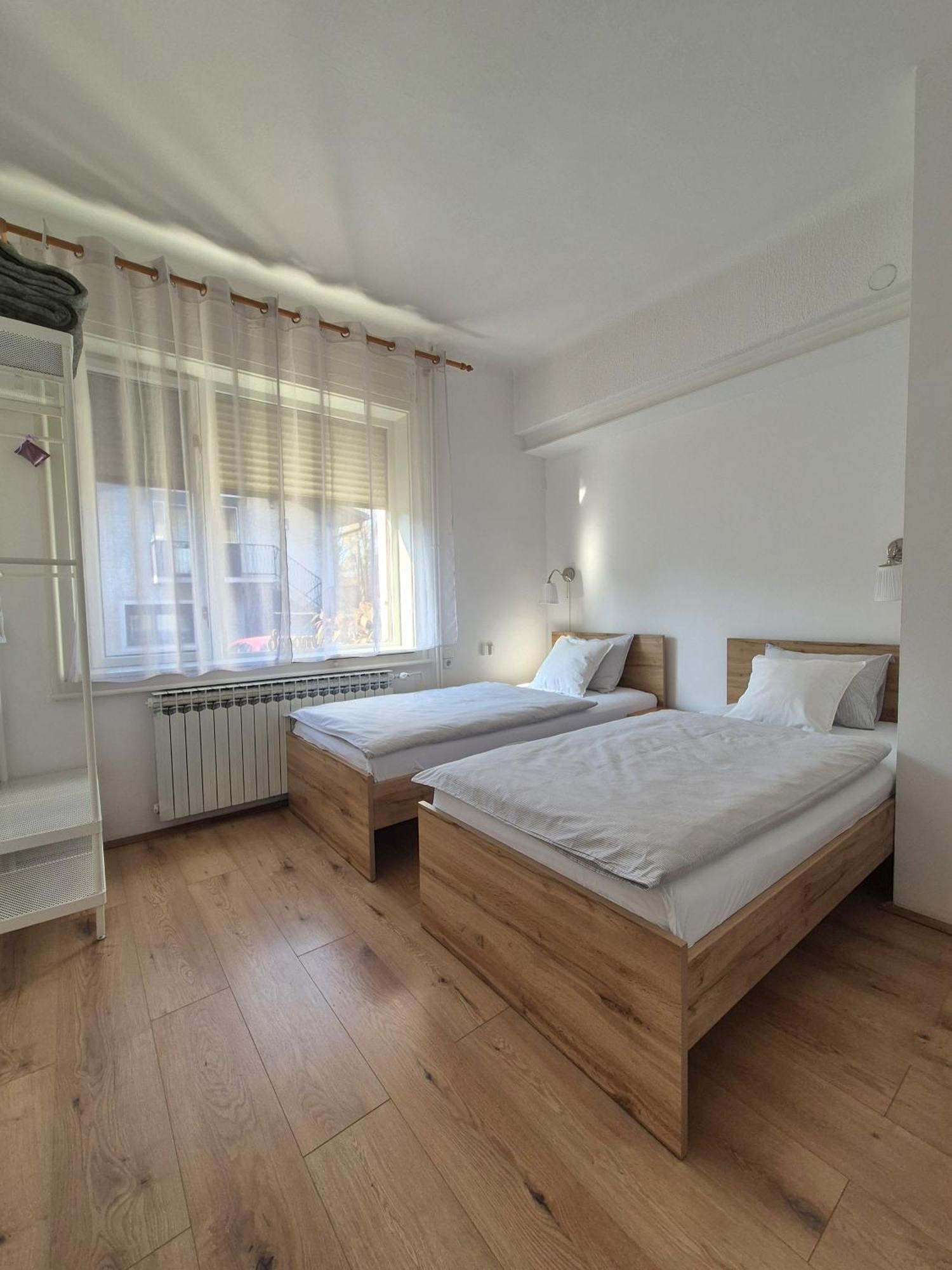 Appartamento West Capital - Free Private Parking Zagabria Esterno foto